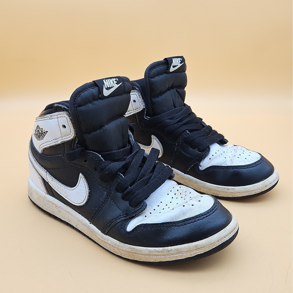 Air Jordan 1 Retro High OG GS Black White Panda Sneakers Size 2Y